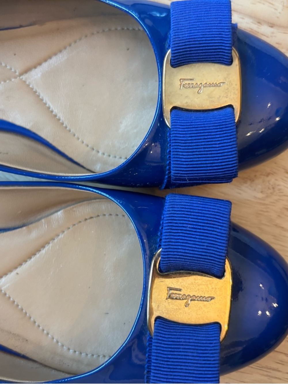 Salvatore Ferragamo Royal Blue Patent Vara Bow Flats sz 6.5 - Picture 3 of 10